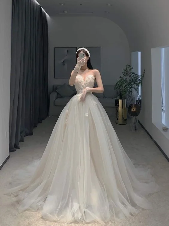 Popular Wedding Dresses, Newest Bridal Gowns, Elegant Wedding Dresses    S2573