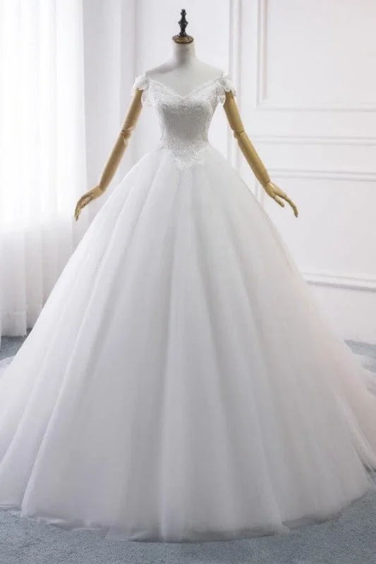 Amazing V-neck Lace Tulle Ball Gown Wedding Dress