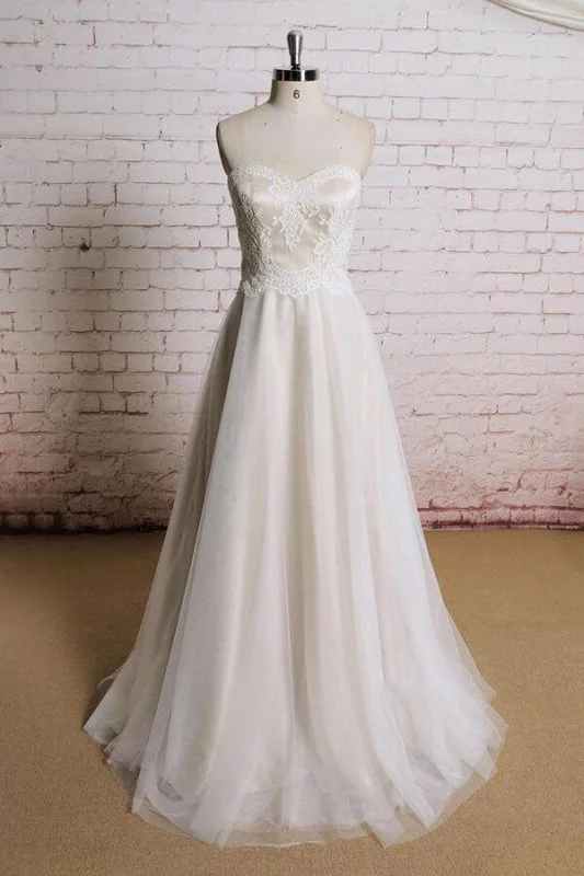 Awesome Strapless Lace Tulle A-line Wedding Dress